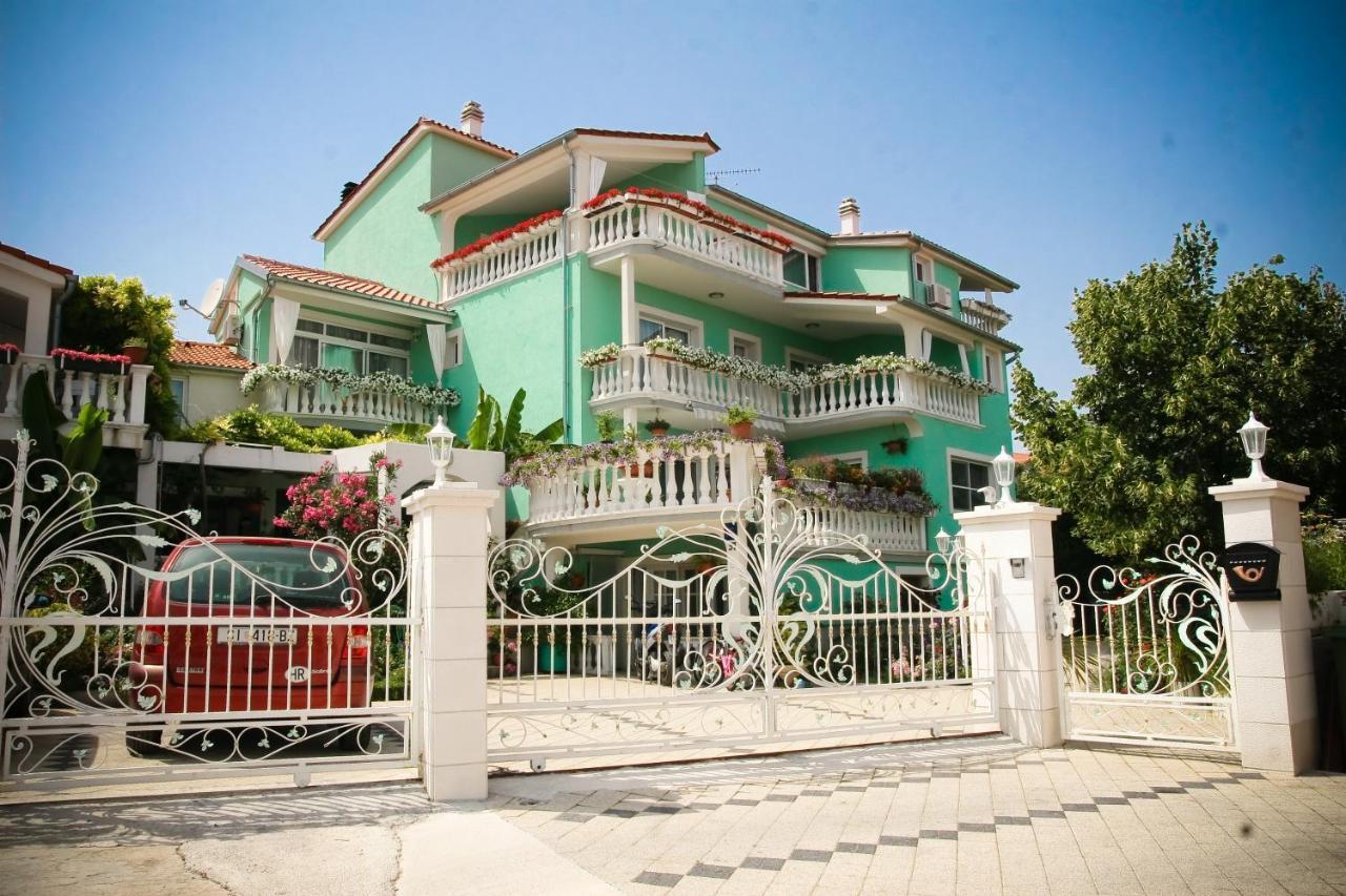 Apartments Katarine Zrinske فوديس المظهر الخارجي الصورة
