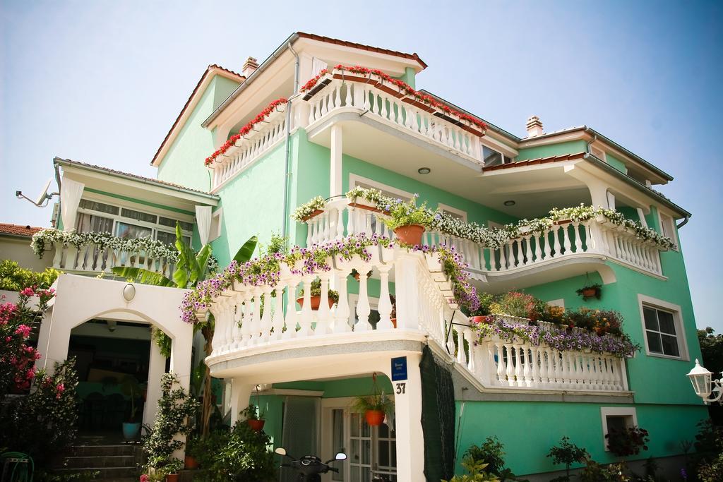 Apartments Katarine Zrinske فوديس المظهر الخارجي الصورة