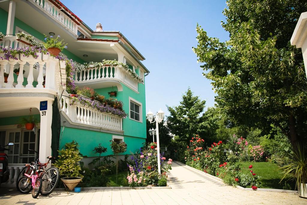 Apartments Katarine Zrinske فوديس المظهر الخارجي الصورة