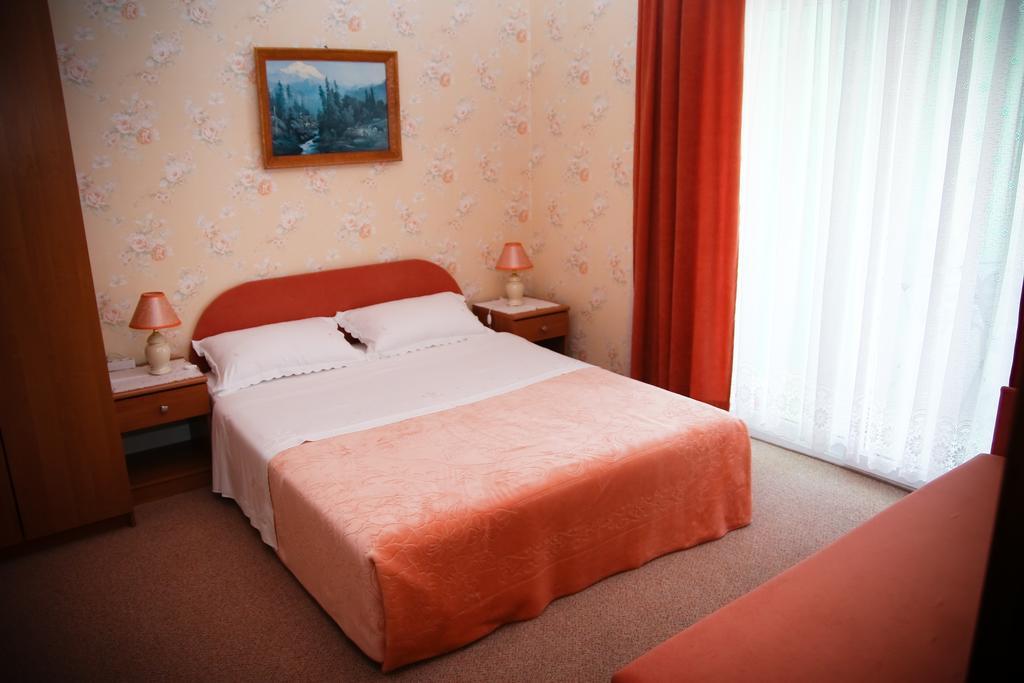 Apartments Katarine Zrinske فوديس المظهر الخارجي الصورة