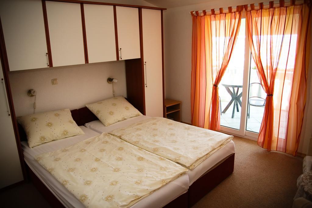 Apartments Katarine Zrinske فوديس المظهر الخارجي الصورة