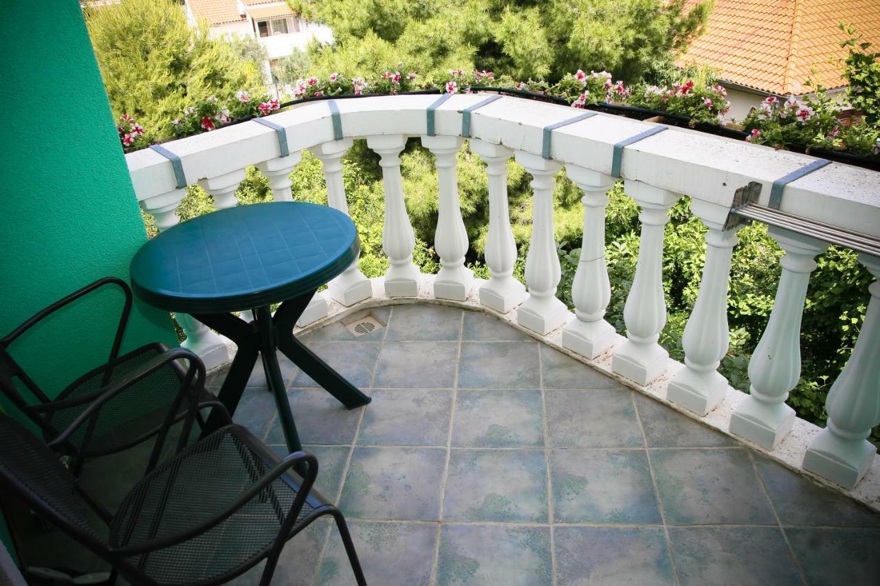 Apartments Katarine Zrinske فوديس الغرفة الصورة